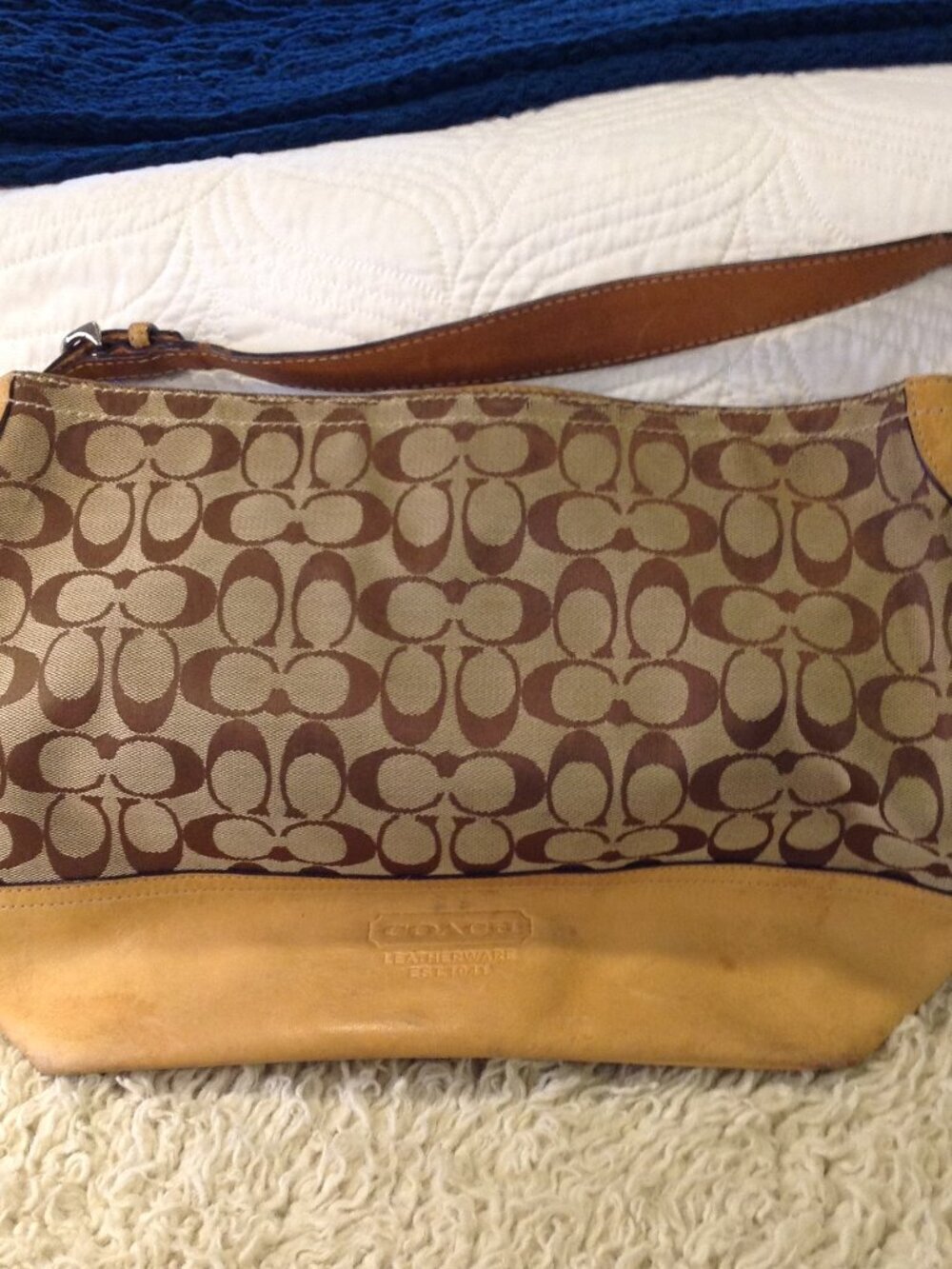 VTG 2005 Coach Iconic "C" Monogram Signature Tote/Shoulder bag canvas Leather